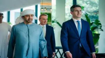 عبدالله بن زايد يستقبل وزير خارجية هولندا ويناقشان العلاقات الثنائية والتطورات الإقليمية